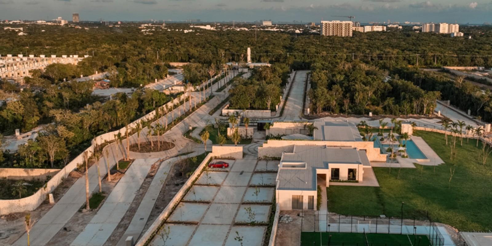 Inversión Estratégica en Cancún: El Valor de Asegurar un Lote Comercial de Gran Escala